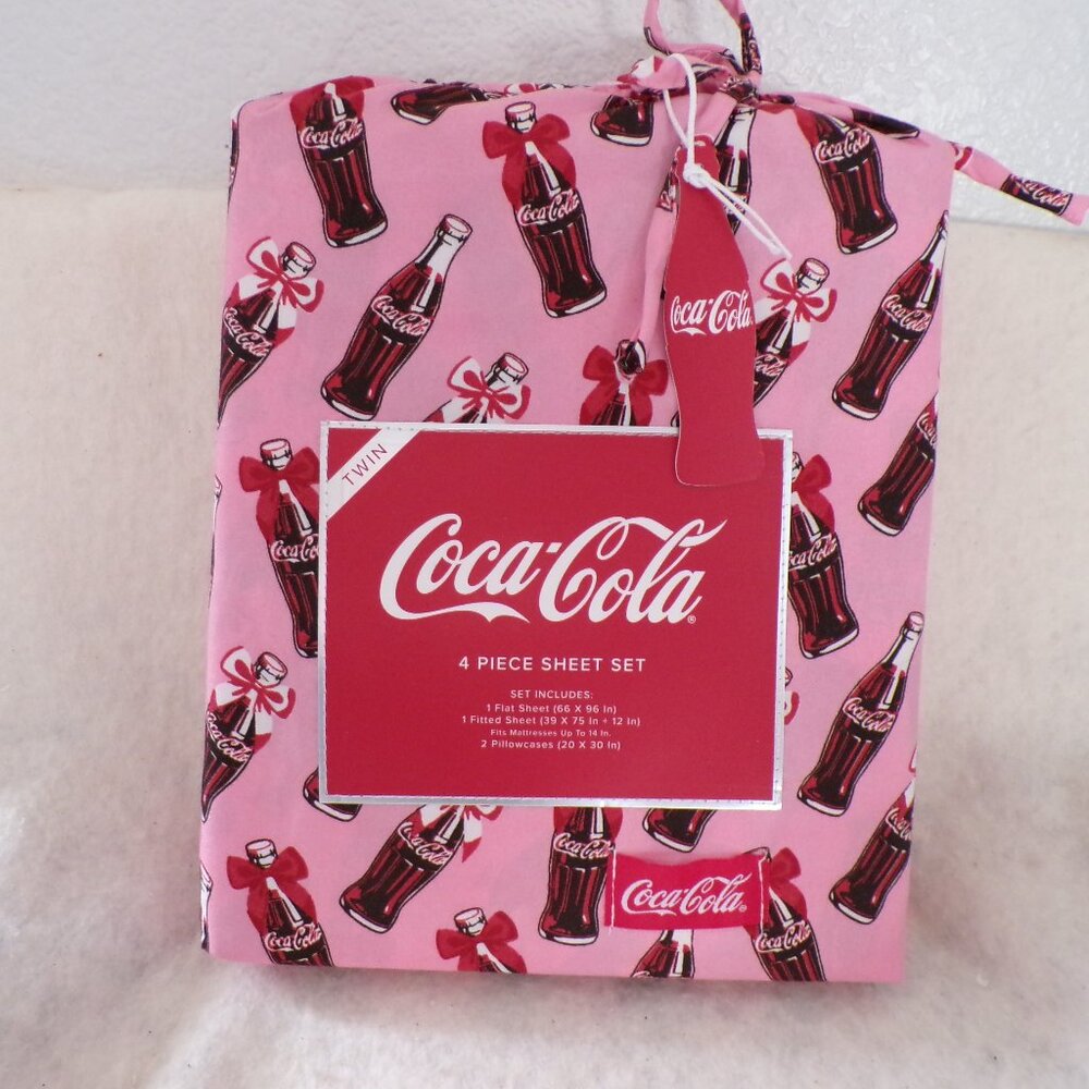 Coke Bottle Print Twin Sheet Set Retro Soda Bedding NWT Coca-Cola 4 pc - Picture 2 of 4